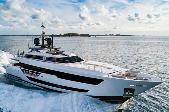 Custom Line Motoryachten kaufen, finanzieren oder leasen